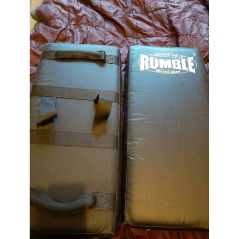 Rumble trapkussen's kickboksen/boxing gear