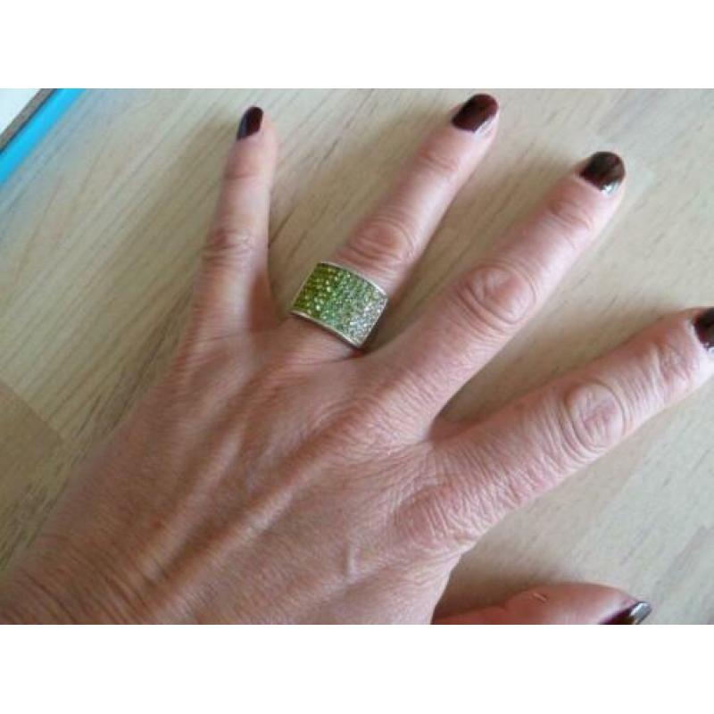 Zilveren ring wit groen strass glitter maat 17,50