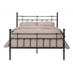 Bed 140x200 metal met matras