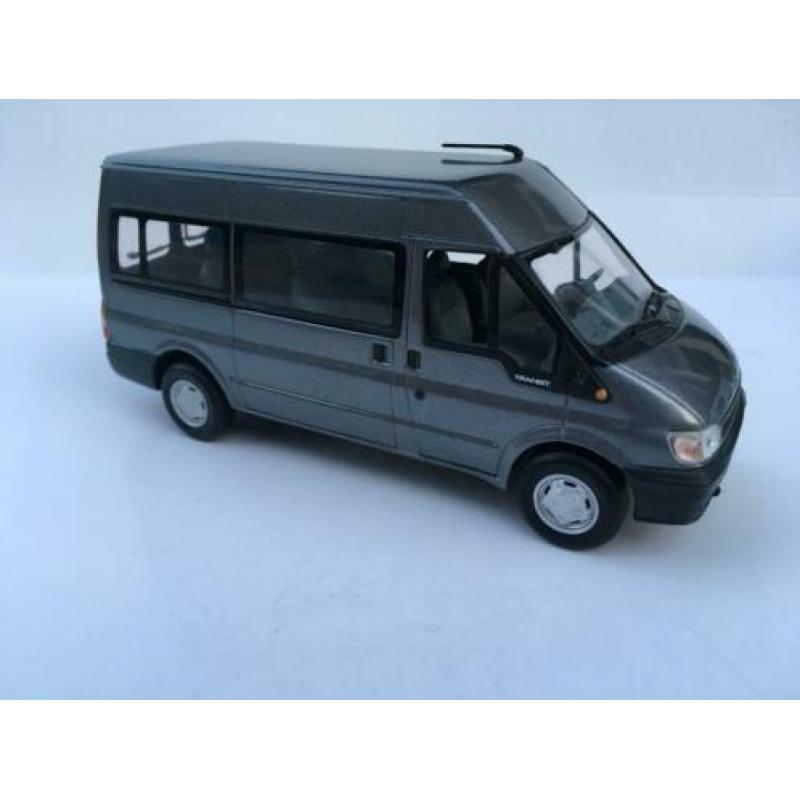 Ford Transit 1/43, Minichamps Paul's model art minibus