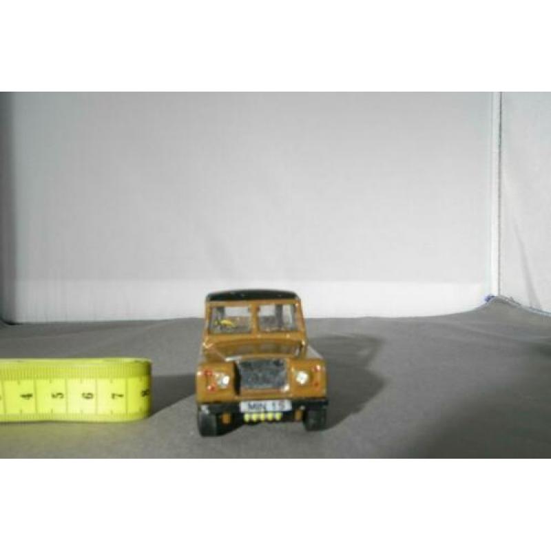 Land Rover 109 WB,Dinky toys 1/43 repaint