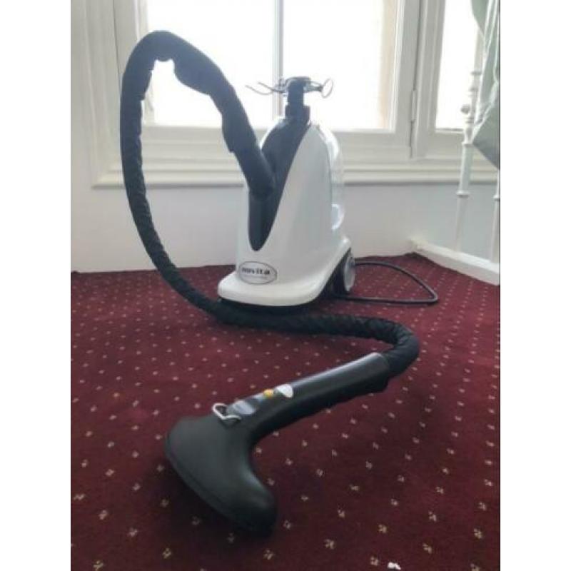 Clothes steamer Steam cleaning