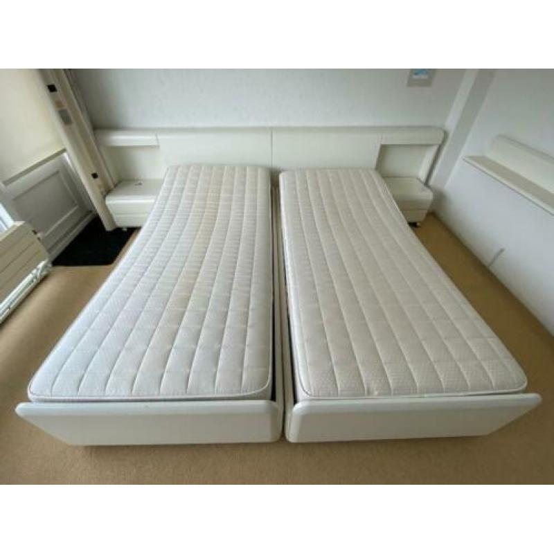 Tweepersoons bed 200 cm - verstelbare lattenbodem en matras