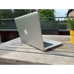 Apple MacBook Pro 13,3 inch 750GB SSD 8GB RAM 13" NIEUWSTAAT