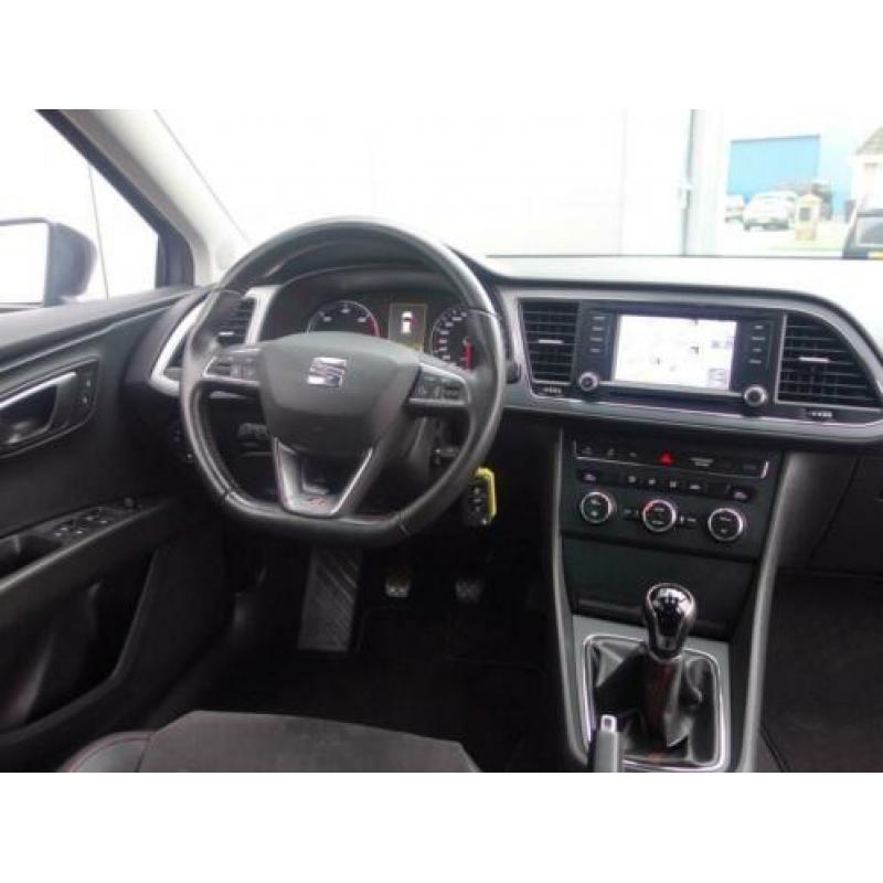 Seat Leon 2.0 TDI FR 180pk Leder/Alcantara Xenon/LED Clima C
