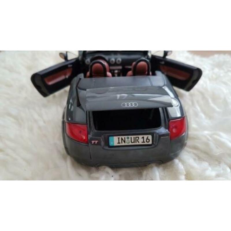 Audi TT Roadster 1:18