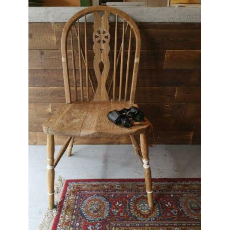 / hele oude stoel b keus brocant kinderkamer hout vintage /