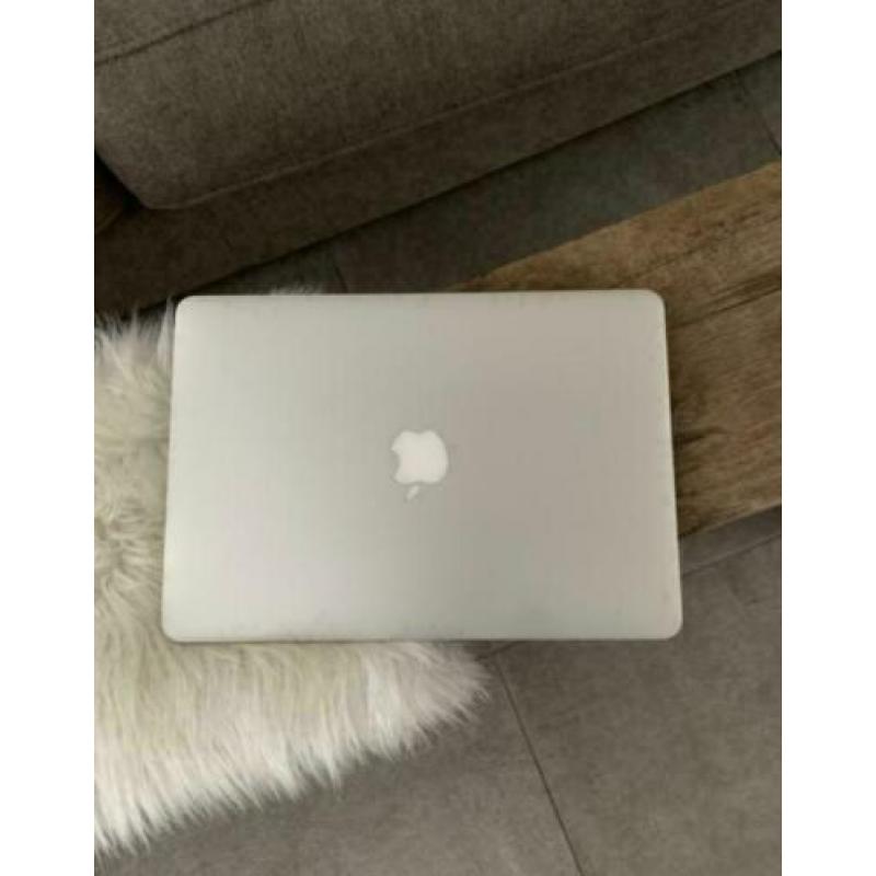 Apple MacBook Air 13,3" 128 SSD 4GB RAM 13 inch NIEUWSTAAT