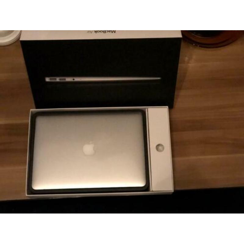 Te Koop MacBook Air 13 Inch compleet met oplader boekjes ori