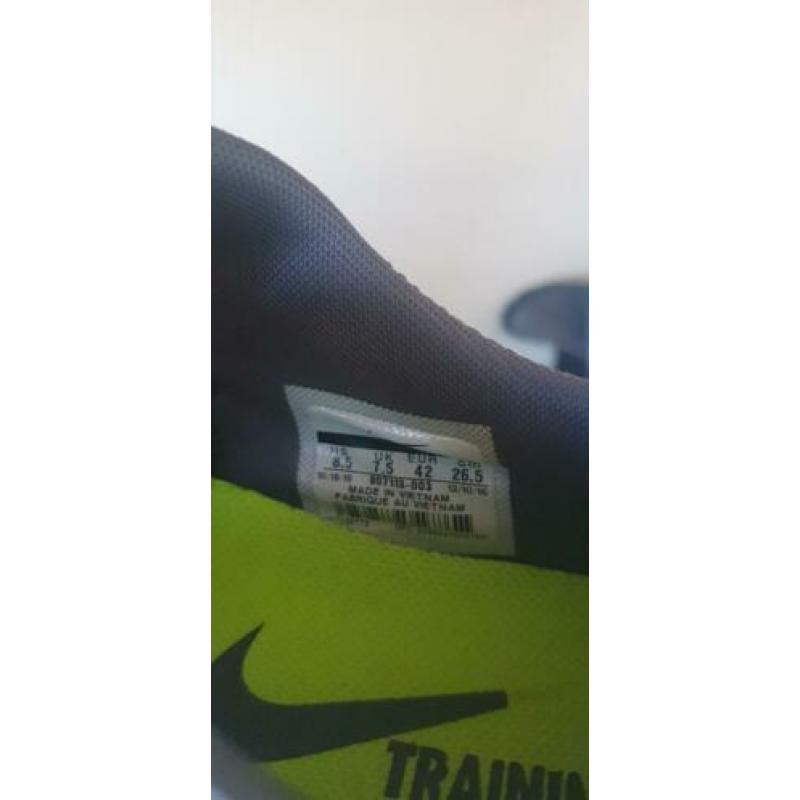 Nike FS Lite maat 42