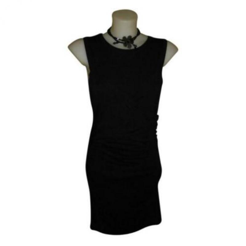 D4A Marccain zwarte jurk gesmockt bij de taille tijdloos N4
