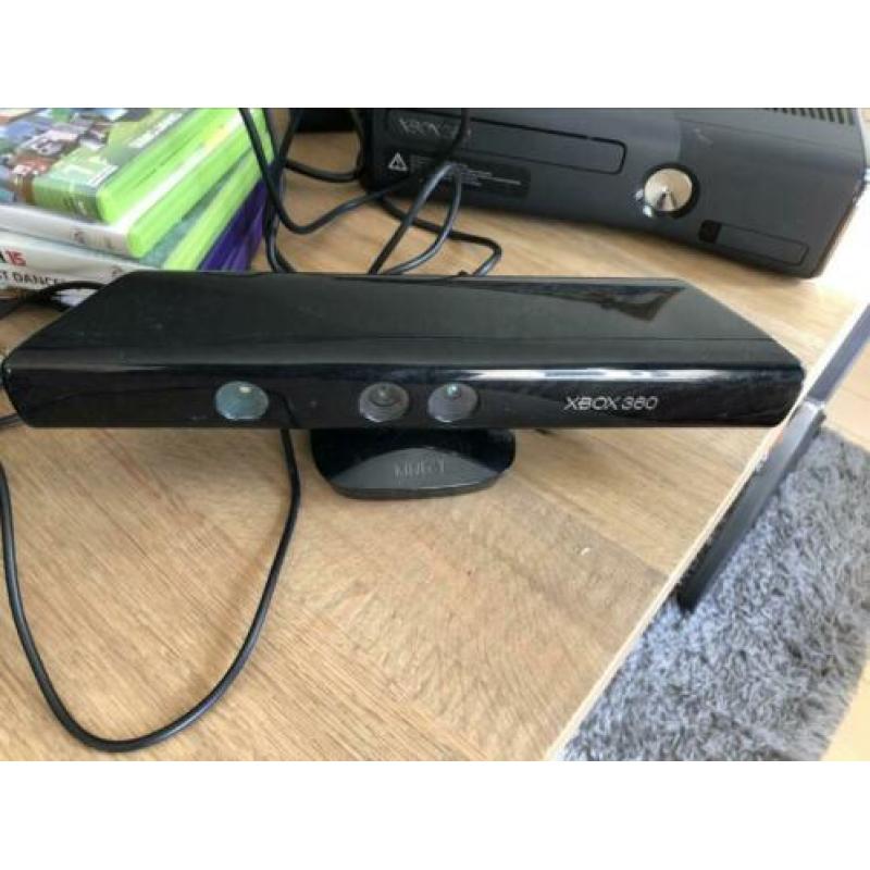 Xbox 360 & Kinect & Controllers & Headset & spellen