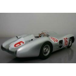 CMR 1/18 Mercedes W196 - Winnaar GP Italië 1954